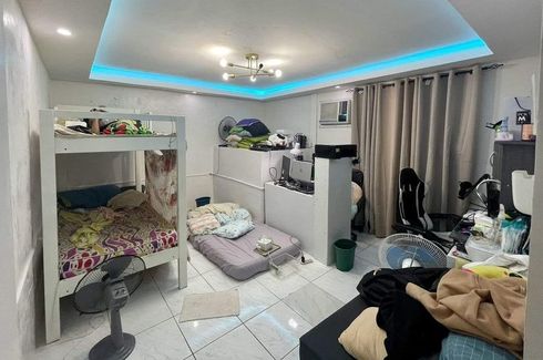 9 Bedroom House for sale in Santa Lucia, Metro Manila
