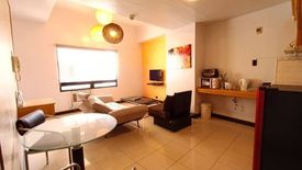 1 Bedroom Condo for rent in Urdaneta, Metro Manila near MRT-3 Buendia
