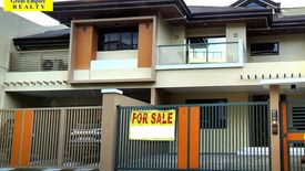 4 Bedroom Townhouse for sale in Central, Metro Manila