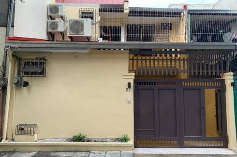 5 Bedroom Townhouse for rent in Tambo, Metro Manila