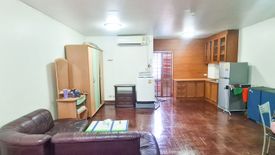 1 Bedroom Condo for sale in Thung Wat Don, Bangkok near BTS Sueksa Witthaya