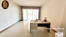 4 Bedroom Townhouse for sale in Nam Daeng, Chachoengsao