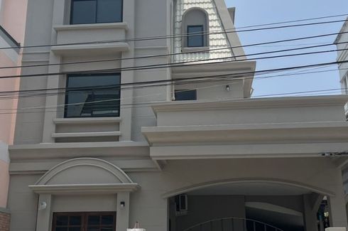 4 Bedroom House for rent in Suan Luang, Bangkok near MRT Phatthanakan