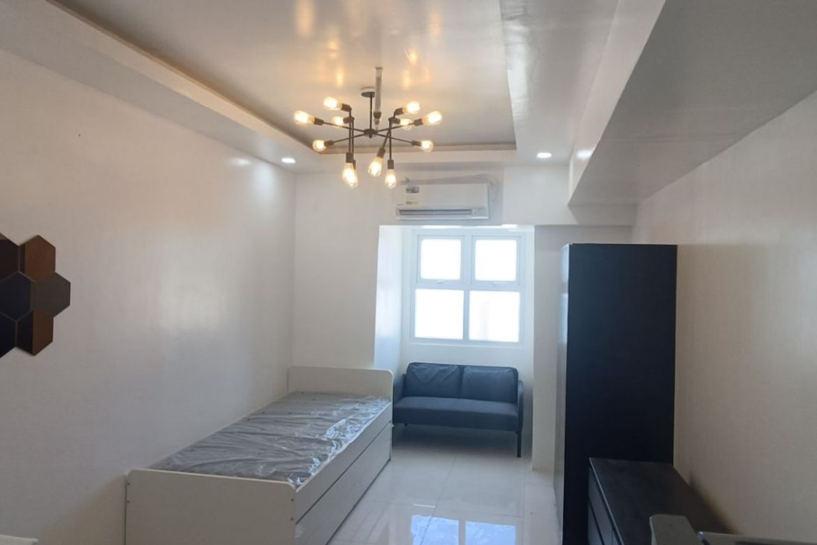 Studio Type Condo near PGH PWU PCU For Rent in Victoria De Manila 2