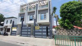 4 Bedroom House for sale in Milagrosa, Metro Manila