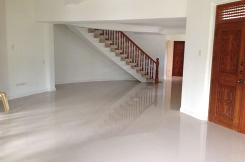 4 Bedroom House for rent in Loyola Heights, Metro Manila