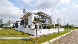 4 Bedroom House for sale in Batu Caves, Selangor