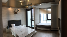 Condo for sale in San Lorenzo, Metro Manila