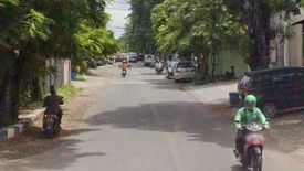 Rumah dijual dengan 1 kamar tidur di Darmo, Jawa Timur