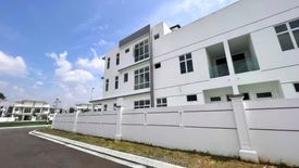 5 Bedroom House for sale in Lima Kedai, Johor