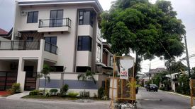 6 Bedroom House for sale in Talon Dos, Metro Manila