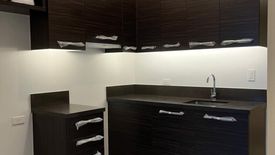 Condo for rent in Guadalupe Viejo, Metro Manila near MRT-3 Guadalupe