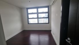 2 Bedroom Condo for rent in San Lorenzo, Metro Manila near MRT-3 Ayala