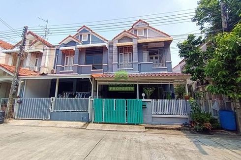 3 Bedroom Townhouse for sale in Khlong Sam, Pathum Thani