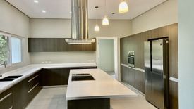 7 Bedroom House for rent in Forbes Park North, Metro Manila near MRT-3 Ayala