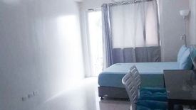 Condo for sale in Barangay 4, Metro Manila near LRT-1 Gil Puyat