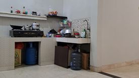 Rumah dijual dengan 4 kamar tidur di Ciputat, Banten