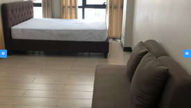 Condo for sale in Paseo Heights, Urdaneta, Metro Manila near MRT-3 Ayala