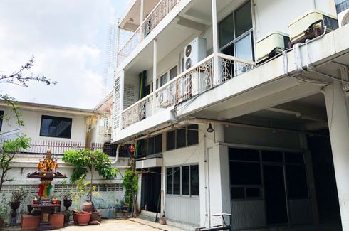 Office for rent in Yan Nawa, Bangkok