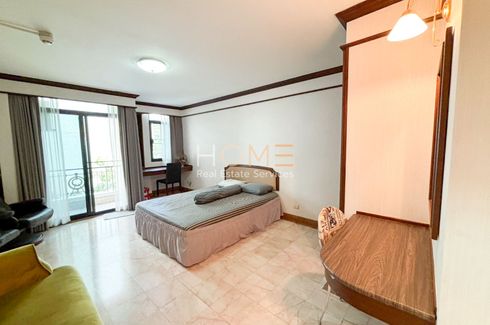 1 Bedroom Condo for sale in Pipat Place, Silom, Bangkok near BTS Chong Nonsi