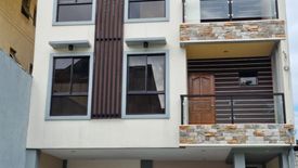 3 Bedroom House for sale in Tandang Sora, Metro Manila