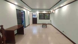 5 Bedroom Townhouse for rent in Barangay 76, Metro Manila near LRT-1 EDSA
