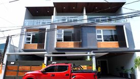 6 Bedroom Townhouse for sale in Commonwealth, Metro Manila