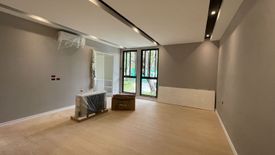 4 Bedroom House for sale in Forbes Park North, Metro Manila near MRT-3 Ayala