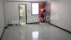 1 Bedroom Condo for sale in Bang Khun Si, Bangkok near MRT Fai Chai