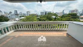 3 Bedroom Condo for rent in Prompak Gardens, Khlong Tan Nuea, Bangkok near BTS Phrom Phong