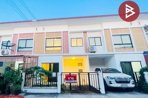 3 Bedroom Townhouse for sale in Saen Phu Dat, Chachoengsao