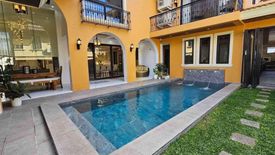 6 Bedroom House for sale in Poblacion, Metro Manila