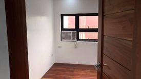 Townhouse for sale in Barangay 127, Metro Manila near LRT-1 5th Avenue