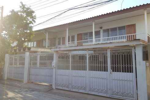 3 Bedroom Townhouse for rent in Chatuchak, Bangkok