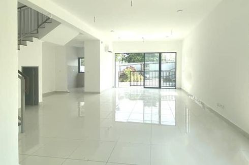6 Bedroom House for Sale or Rent in Bandar Teknologi Kajang, Selangor