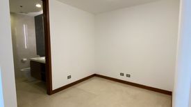 3 Bedroom Condo for sale in Urdaneta, Metro Manila near MRT-3 Buendia