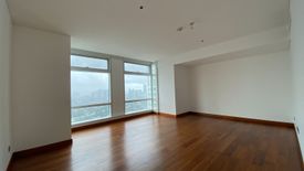 3 Bedroom Condo for sale in Urdaneta, Metro Manila near MRT-3 Buendia