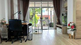 3 Bedroom House for sale in Lam Pla Thio, Bangkok