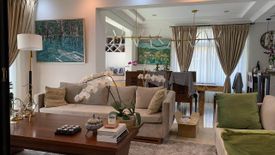6 Bedroom House for sale in Almanza Dos, Metro Manila