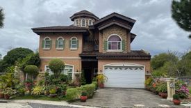 4 Bedroom House for sale in Poblacion, Metro Manila