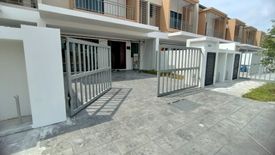 4 Bedroom House for sale in Kampung Baru Kundang, Selangor