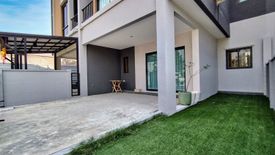 3 Bedroom Townhouse for rent in Bang Kaeo, Samut Prakan