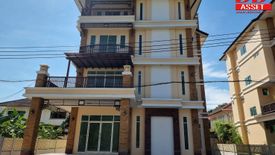 7 Bedroom Commercial for sale in Saen Saep, Bangkok