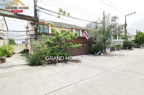 4 Bedroom Townhouse for sale in Baan Suan Tipco, Wong Sawang, Bangkok