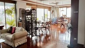 3 Bedroom Condo for sale in Le Raffine Sukhumvit 24, Khlong Tan, Bangkok near BTS Phrom Phong