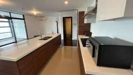 3 Bedroom Condo for sale in Garden Towers, San Lorenzo, Metro Manila near MRT-3 Ayala