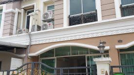 3 Bedroom House for rent in Phlapphla, Bangkok near MRT Lat Phrao 101