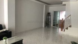 2 Bedroom Townhouse for sale in Bang Chan, Bangkok