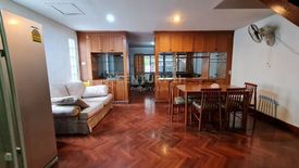 3 Bedroom Townhouse for sale in Sam Sen Nok, Bangkok near MRT Sutthisan