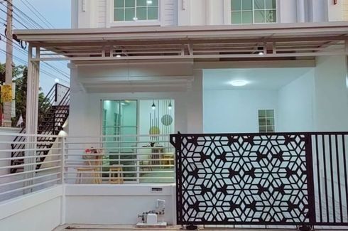 5 Bedroom Townhouse for sale in Prachathipat, Pathum Thani